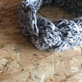Headband tressé gris chiné